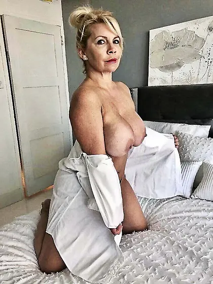 Sexy mature babes