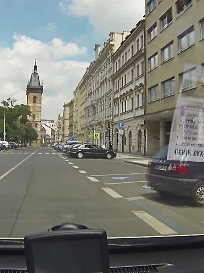 Tattooed brunette vixen mouth