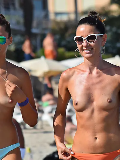 Candid beach girls #01