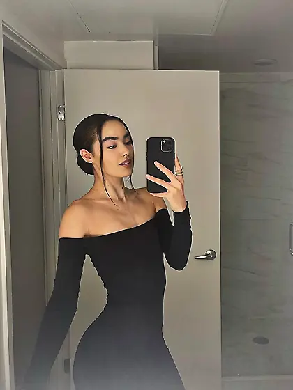 Mixed Asian Model Mia