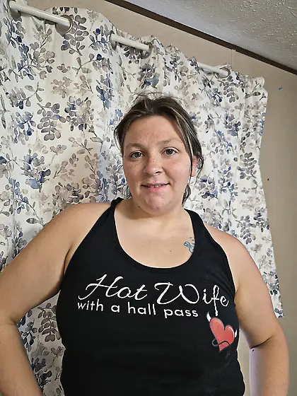 Missouri hotwife has the perfect tits and body