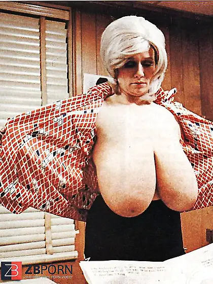 Vintage immense-titter Big-Boobed Morgan