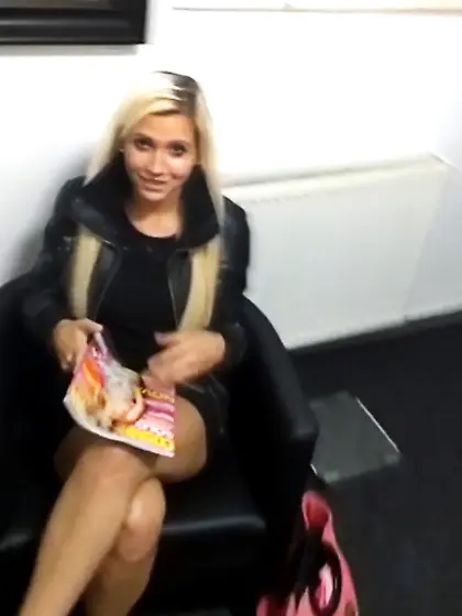 Bootylicious blonde teen black