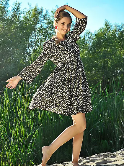 Clean shaved slits of seducing chick Bridgit A are uncovered und