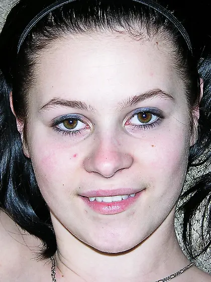 TRUE AMATEUR MODELS - KAMI