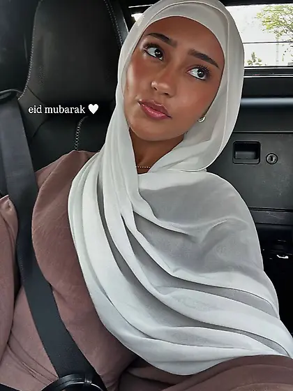Hot arab hijabi slut