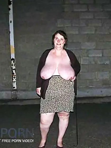 CHANTALE BELLE GROSSE COCHONNE SALOPE