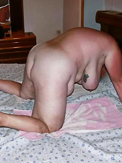 CHANTALE BELLE GROSSE COCHONNE SALOPE