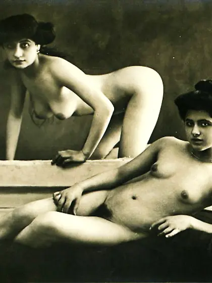 Vintage lesbian nude chicks