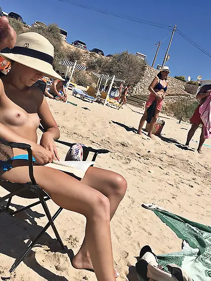 Candid beach girls #01