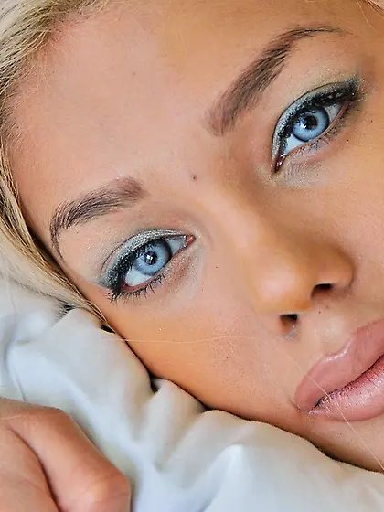 Elegant blonde gal showing her sexiness in...