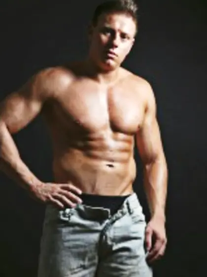 Brunette Finn1Huge Close Up.