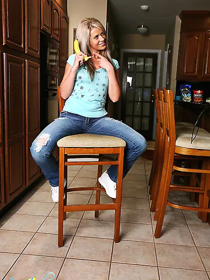 Ann Angel takes her tight blue jeans off and teases us with her